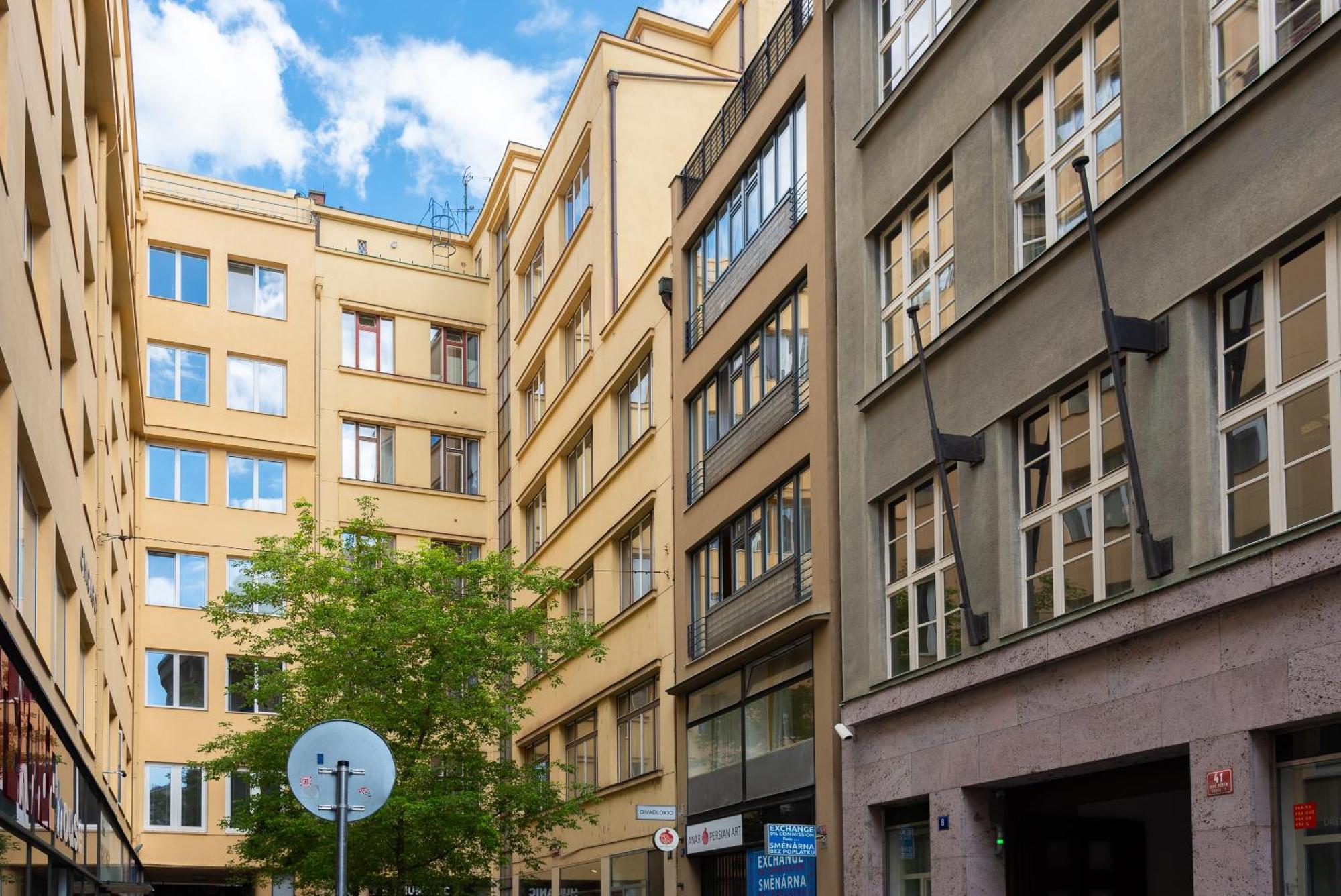 City Leaf Apartments Prague Ngoại thất bức ảnh